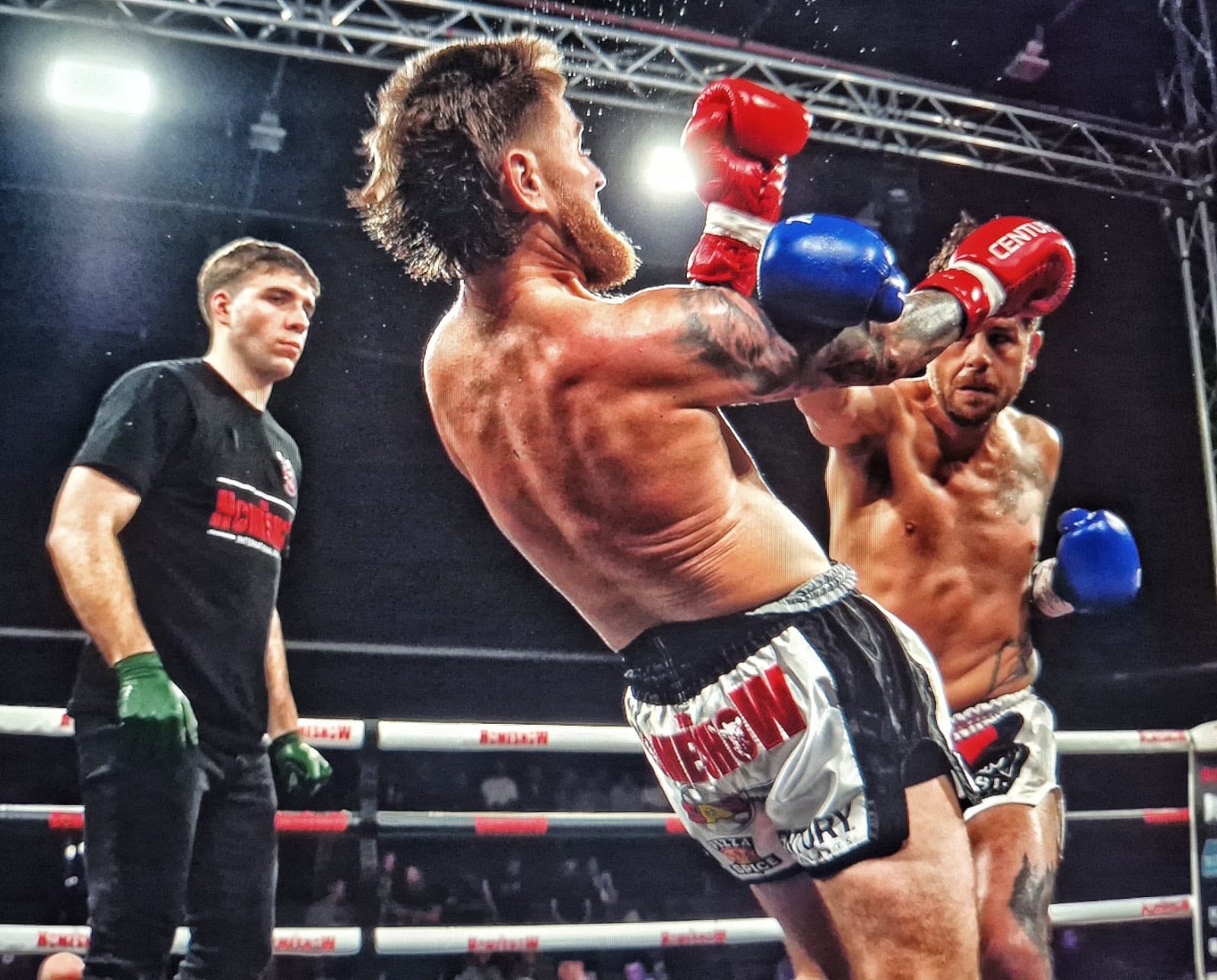Homeshow 2026, Walker Dome, Newcastle — fight action (photo 3)